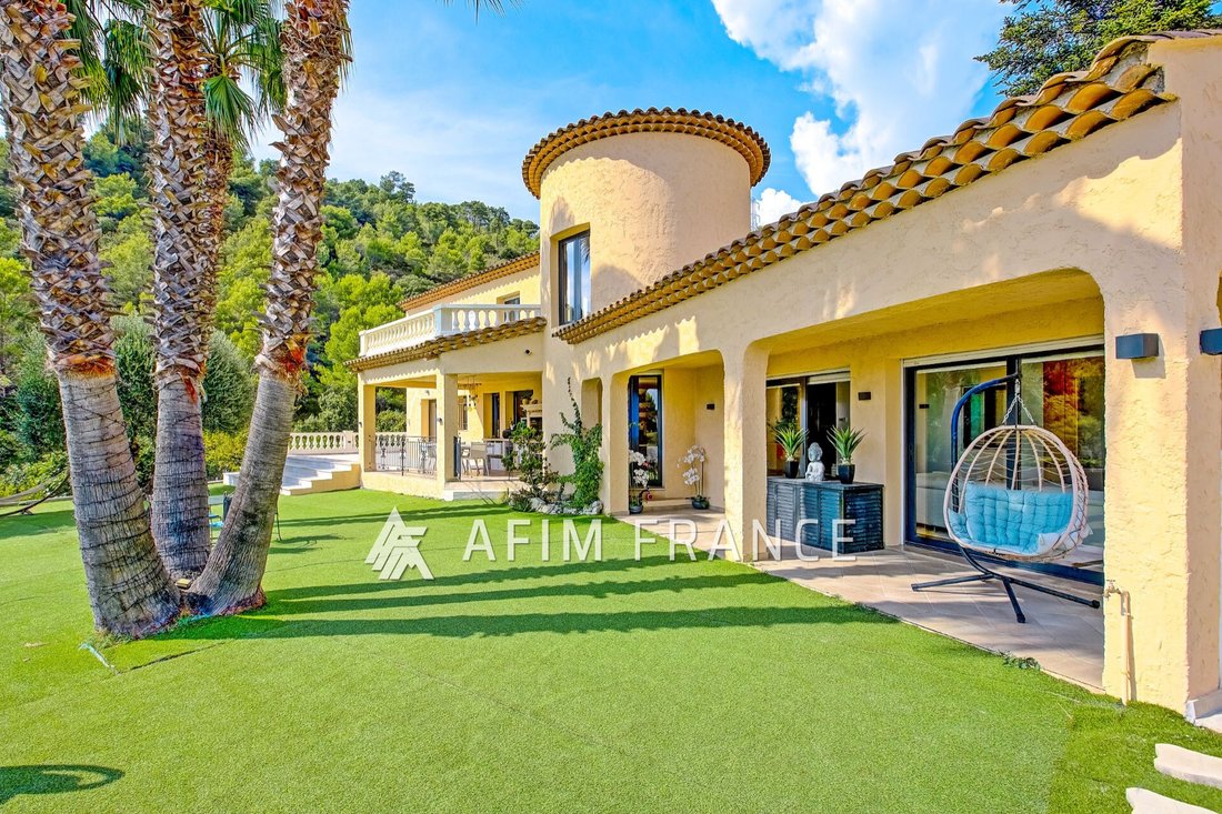 Villa in Tourrette-Levens, Provence-Alpes-Côte d'Azur, France 3 - 18931468