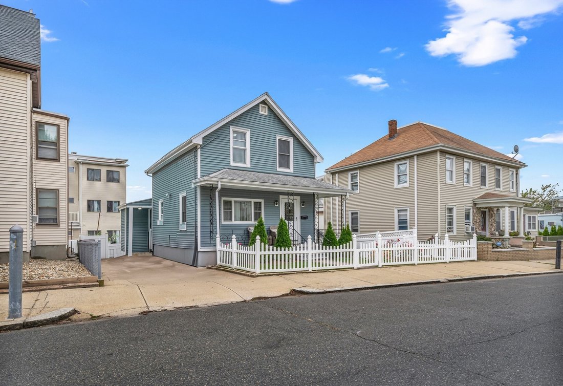 House in Revere, Massachusetts, United States 2 - 18930258
