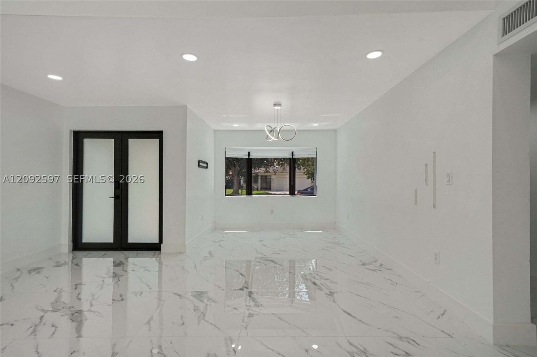 House in Miami Lakes, Florida, United States 3 - 18930467