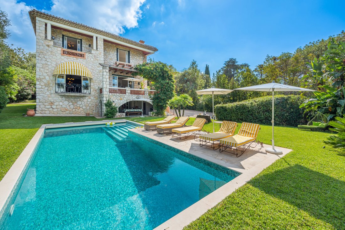 Villa in Saint-Jean-Cap-Ferrat, Provence-Alpes-Côte d'Azur, France 3 - 18930861
