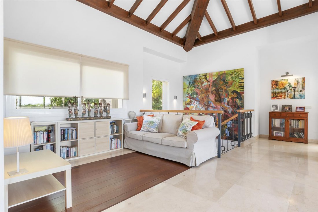 Villa in El Paraíso, Benahavis, Spain 4 - 18931030