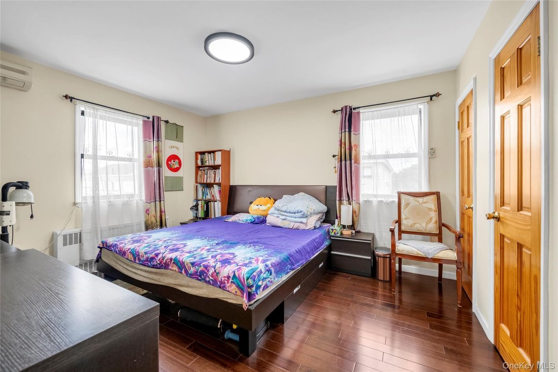 House in New York, New York, United States 5 - 18930640