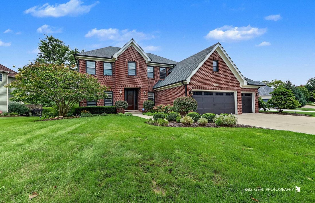 House in Aurora, Illinois, United States 2 - 18930966