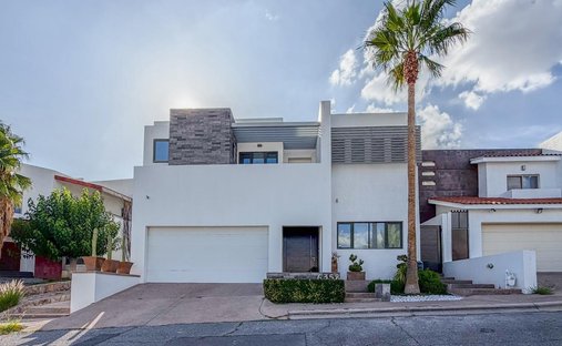 House in Chihuahua, Chihuahua, Mexico 1
