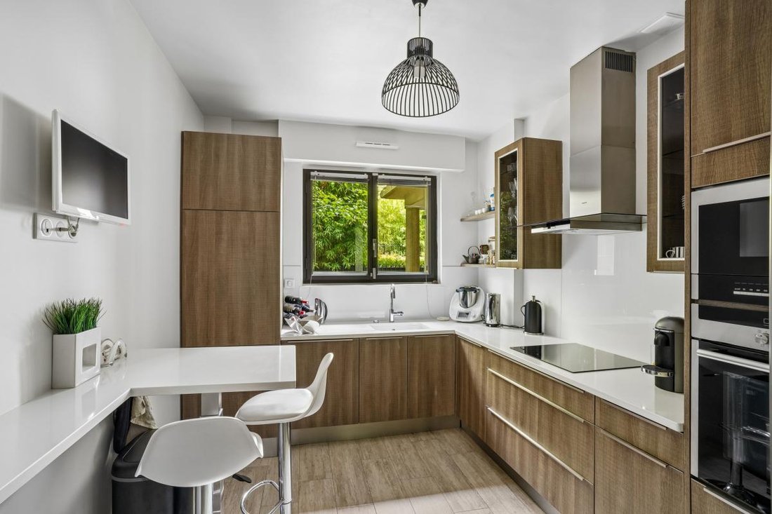 Apartment in Ile de la Jatte - Parc d'Orléans, Neuilly-sur-Seine, France 5 - 18931626