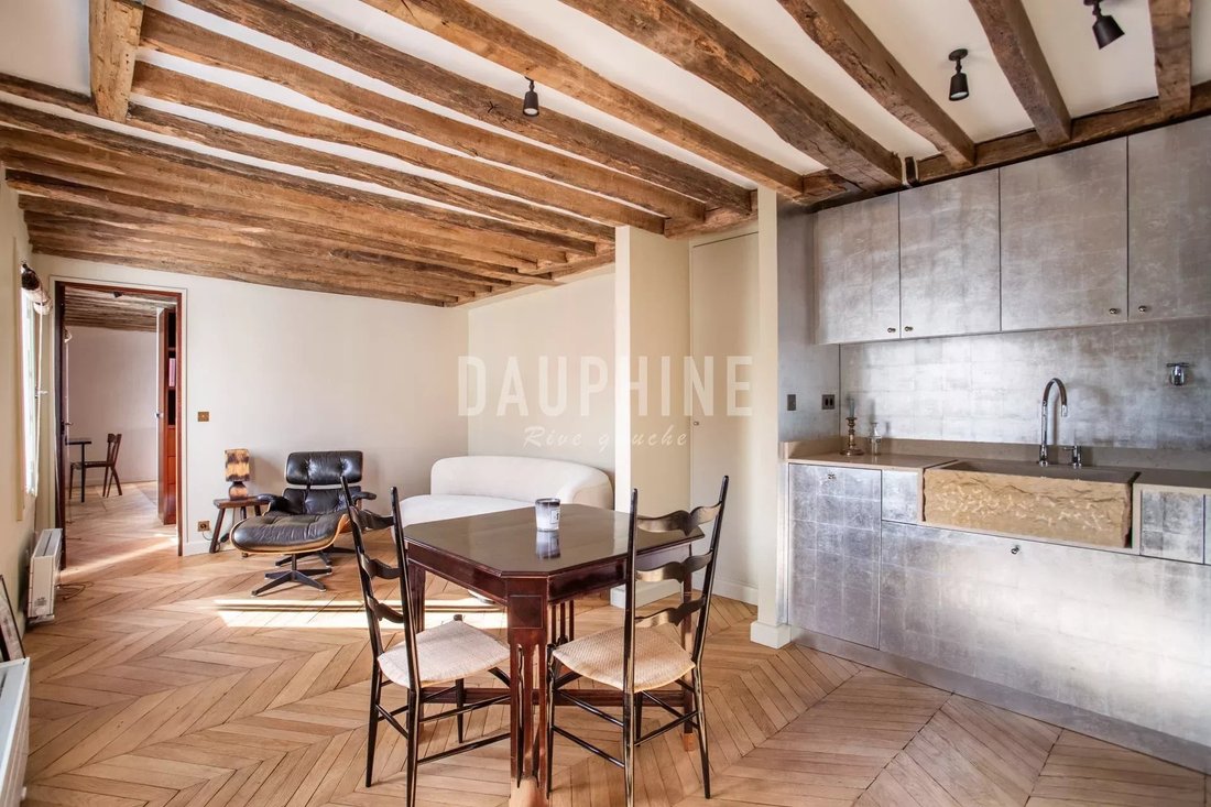 Apartment in Odéon, Paris 6e Arrondissement, Paris 4 - 18930950