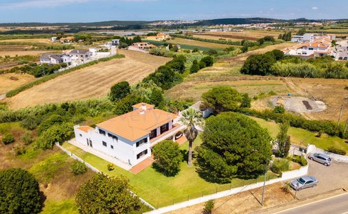 Haus in Atouguia da Baleia, Leiria, Portugal 1
