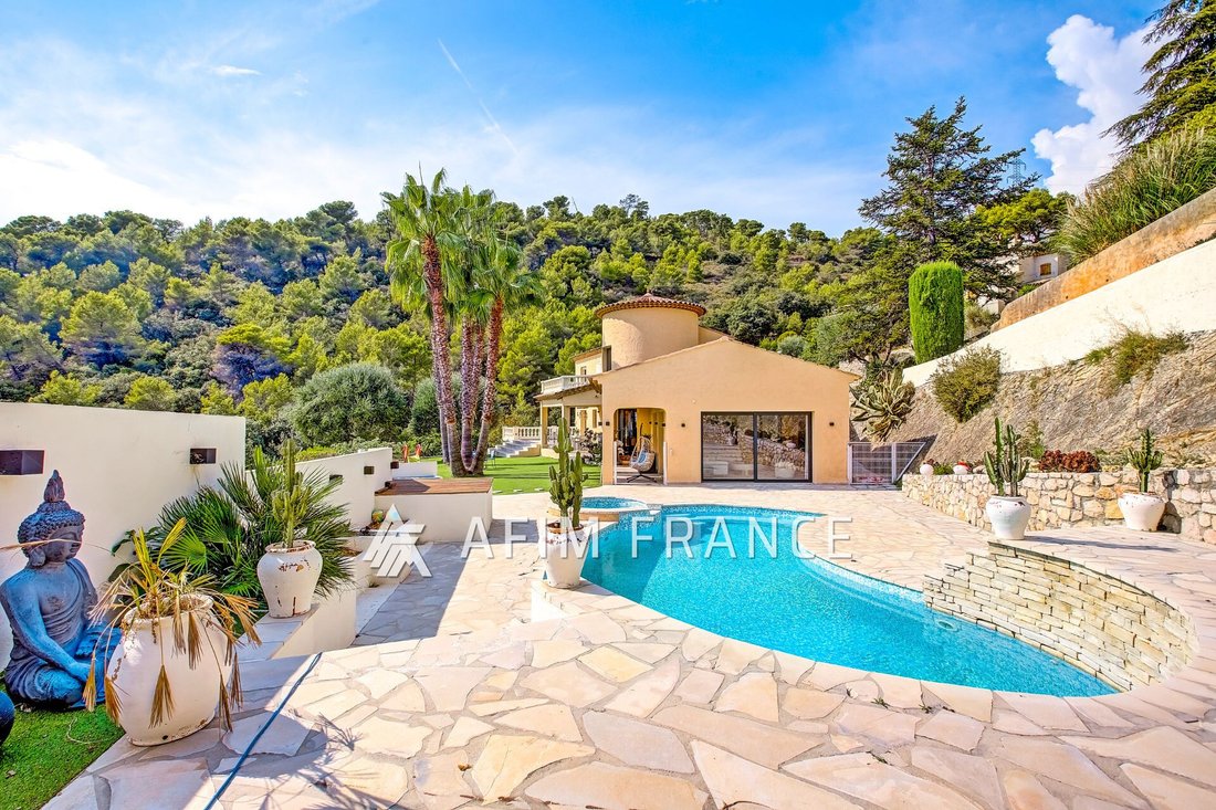 Villa in Tourrette-Levens, Provence-Alpes-Côte d'Azur, France 1 - 18931468