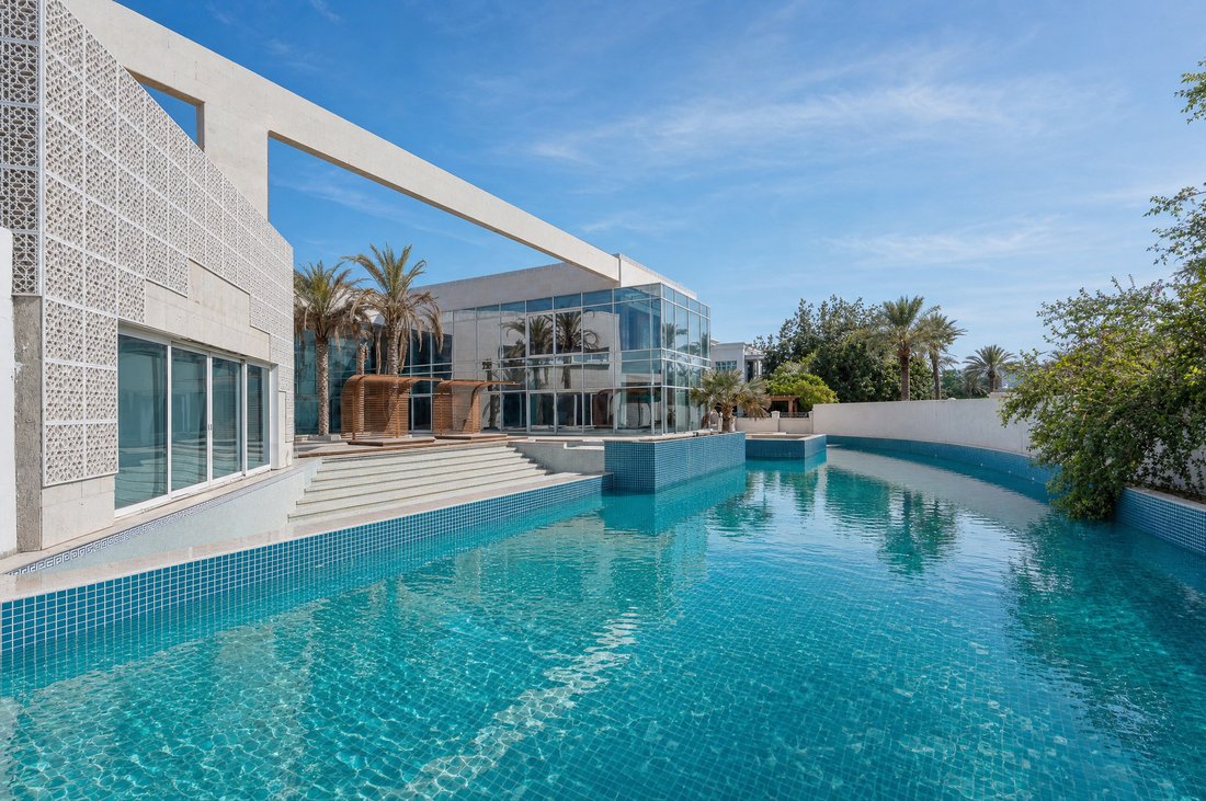 Villa a Emirates Hills, Emirato di Dubai, Emirati Arabi Uniti 1 - 16910297