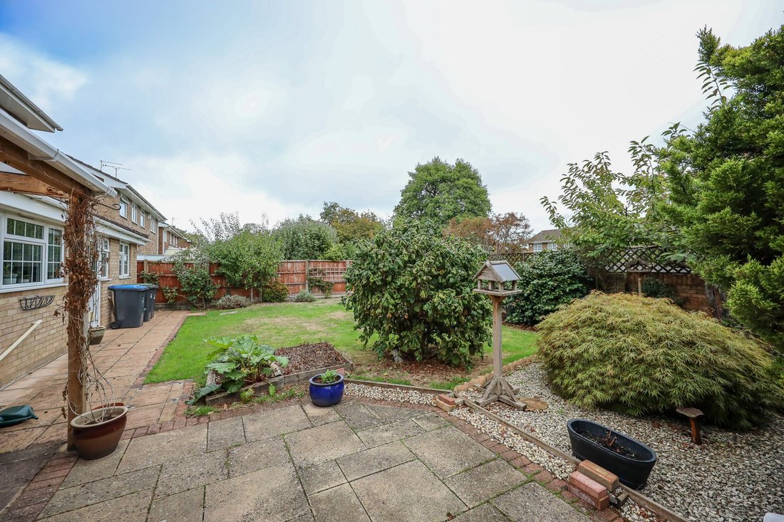 House in Burgess Hill, England 2 - 18931723