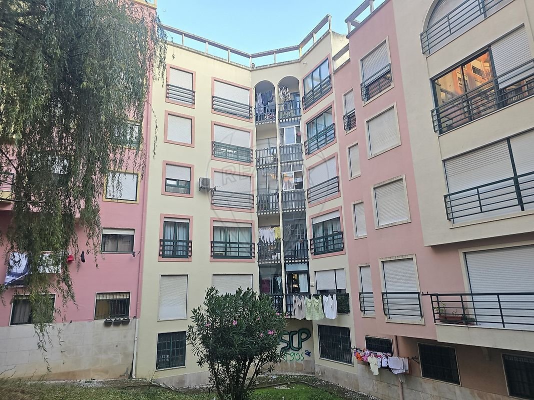 Apartment in Massama e Monte Abraao, Lisbon, Portugal 4 - 18931229