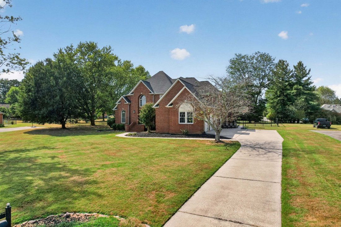 House in Tullahoma, Tennessee, United States 3 - 18930519