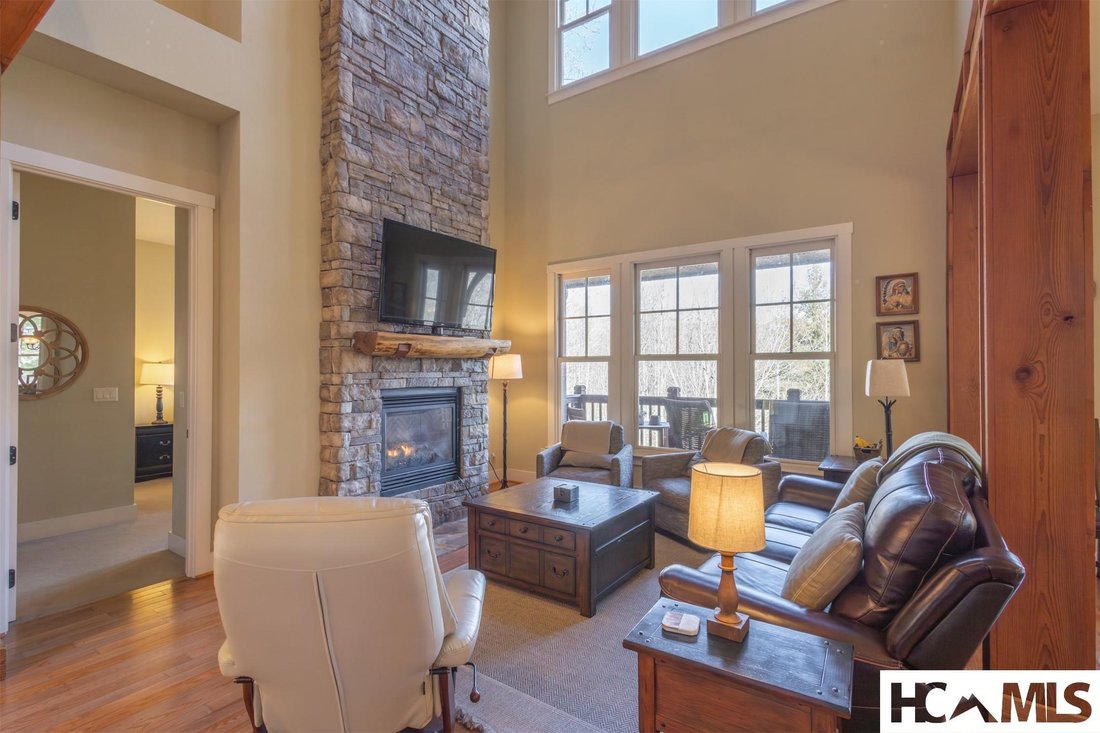 Condo in Tuckasegee, North Carolina, United States 3 - 18930911