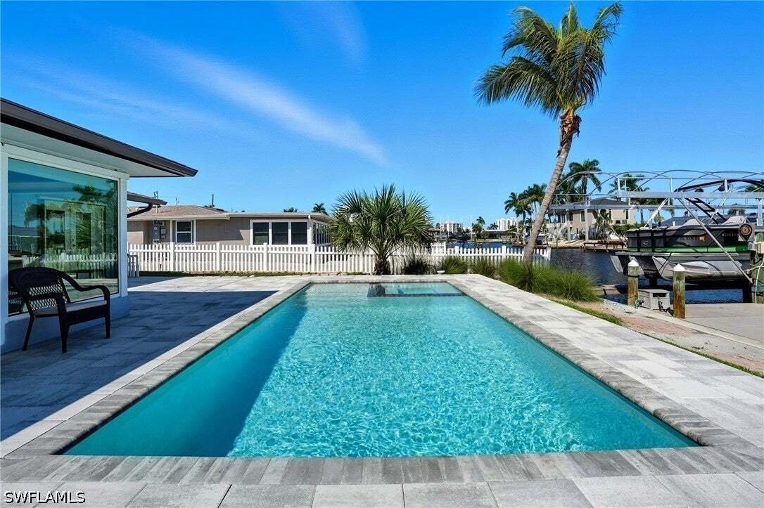 House in Fort Myers Beach, Florida, United States 4 - 18930359