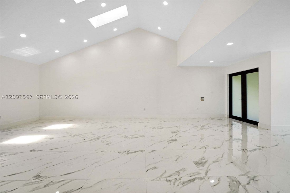 House in Miami Lakes, Florida, United States 5 - 18930467