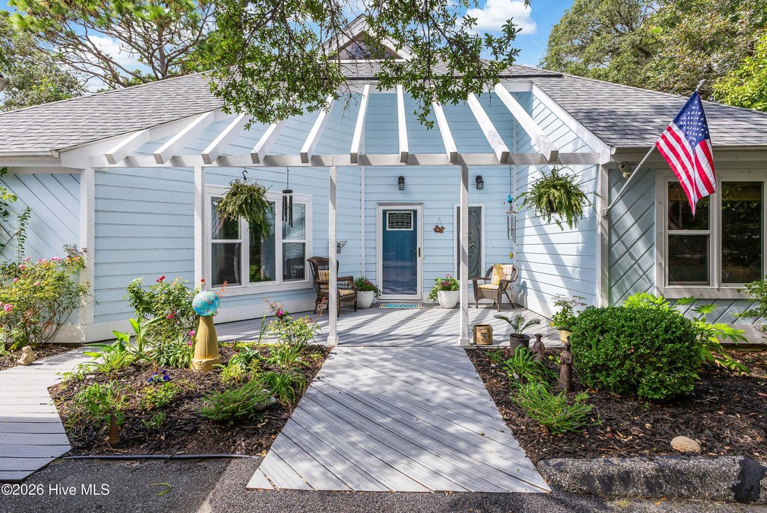 House in Oak Island, North Carolina, United States 1 - 18931079