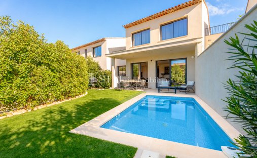 Villa in Ville-Les Saquedes-Le Bouillonnet, Sainte-Maxime, France 1