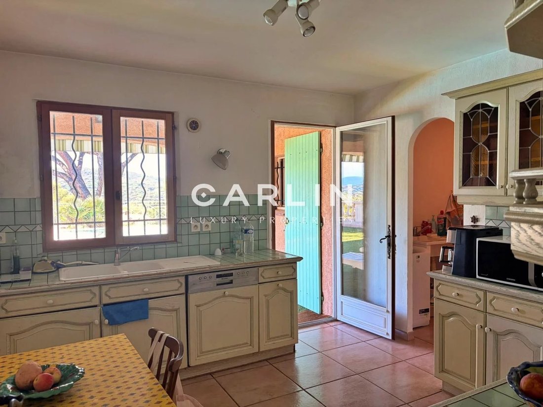 Villa in Ville-Les Saquedes-Le Bouillonnet, Sainte-Maxime, France 4 - 18931390