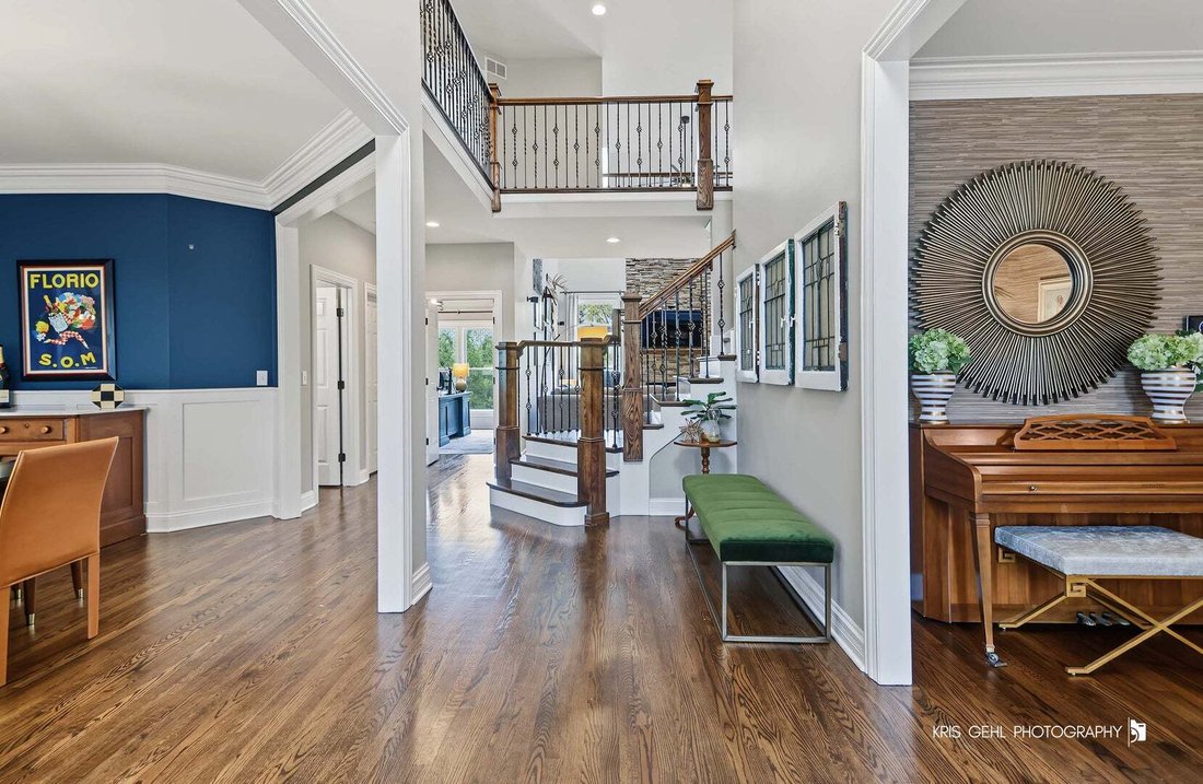 House in Aurora, Illinois, United States 3 - 18930966