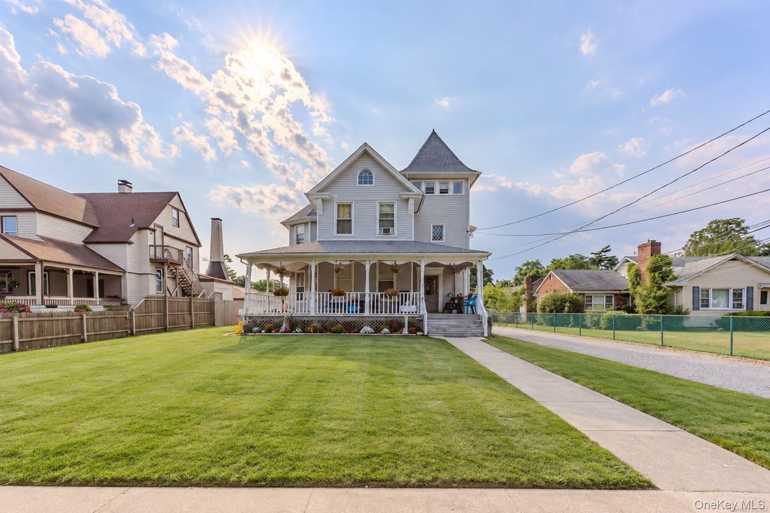 House in Amityville, New York, United States 2 - 18930641