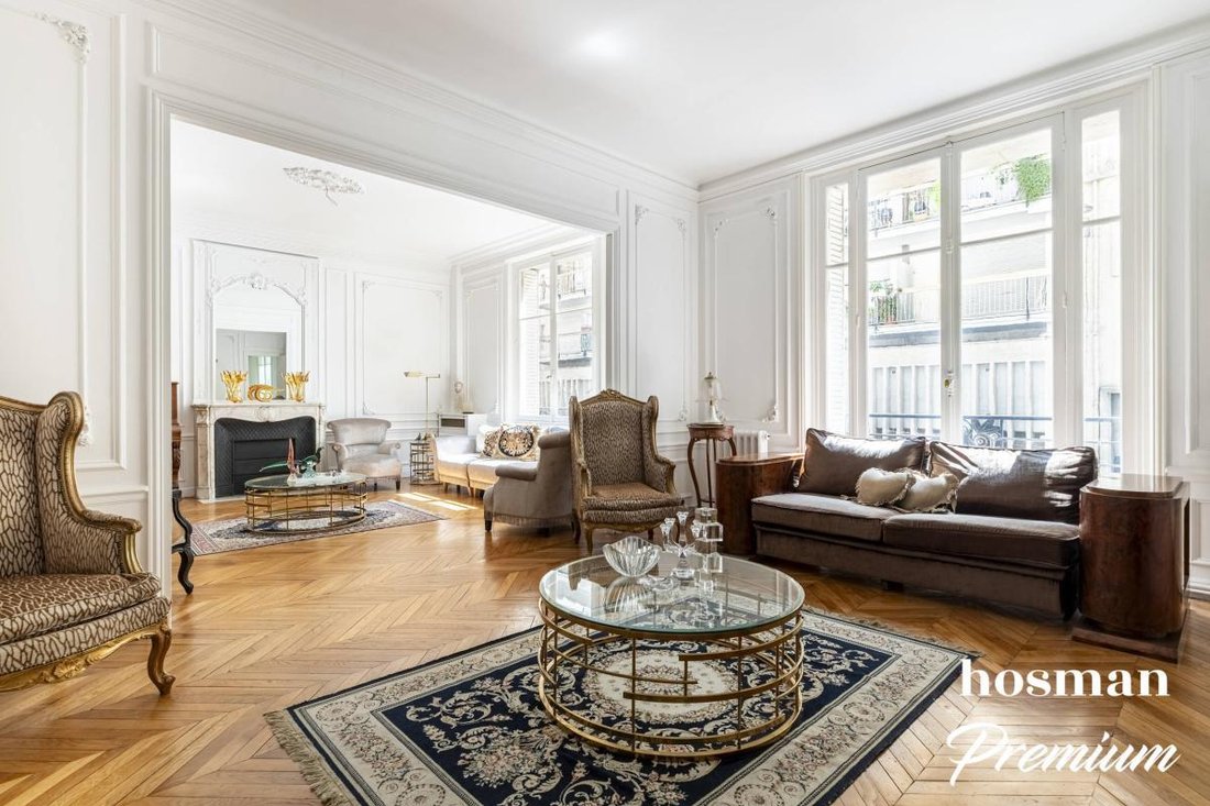 Apartment in Porte Dauphine, Paris 16e Arrondissement, Paris 1 - 18931621