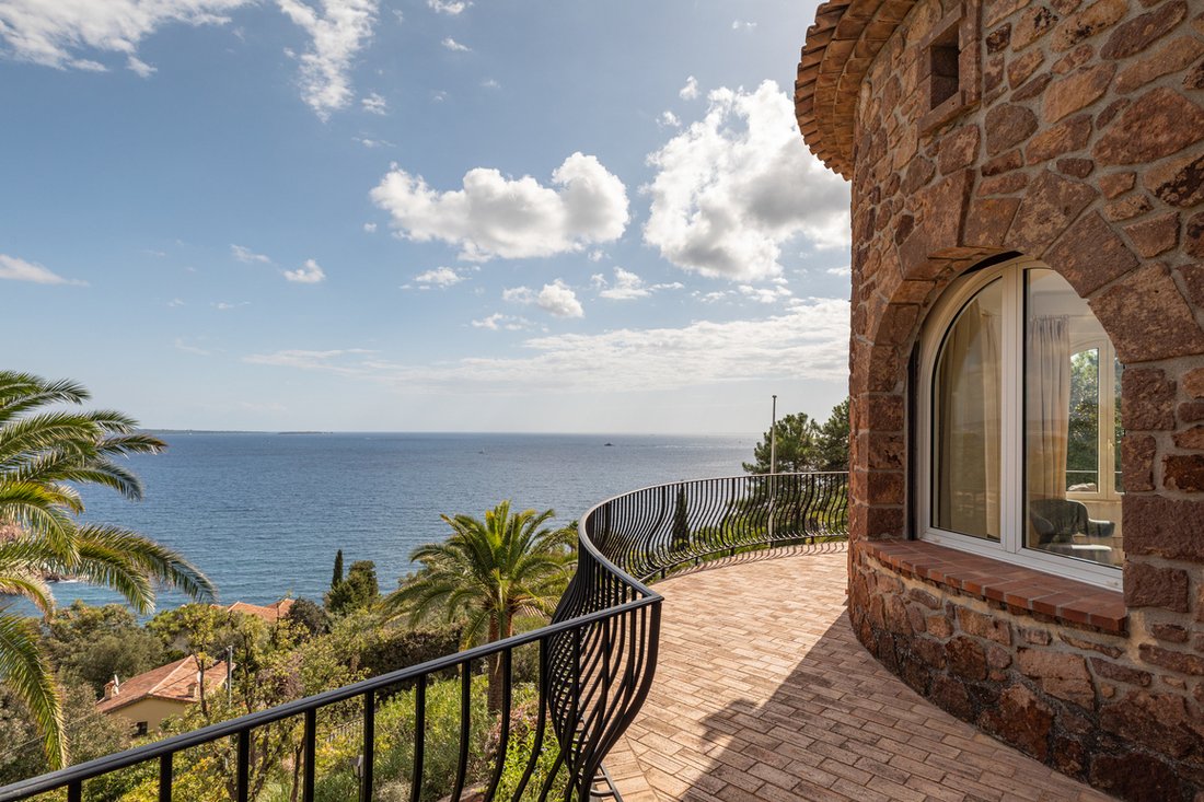 House in Théoule-sur-Mer, Provence-Alpes-Côte d'Azur, France 3 - 18931738