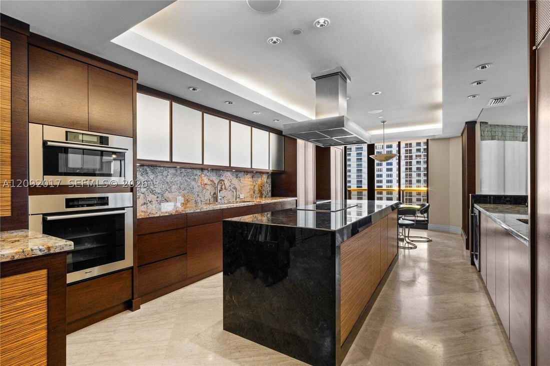 Condo in Bal Harbour, Florida, United States 3 - 18930480