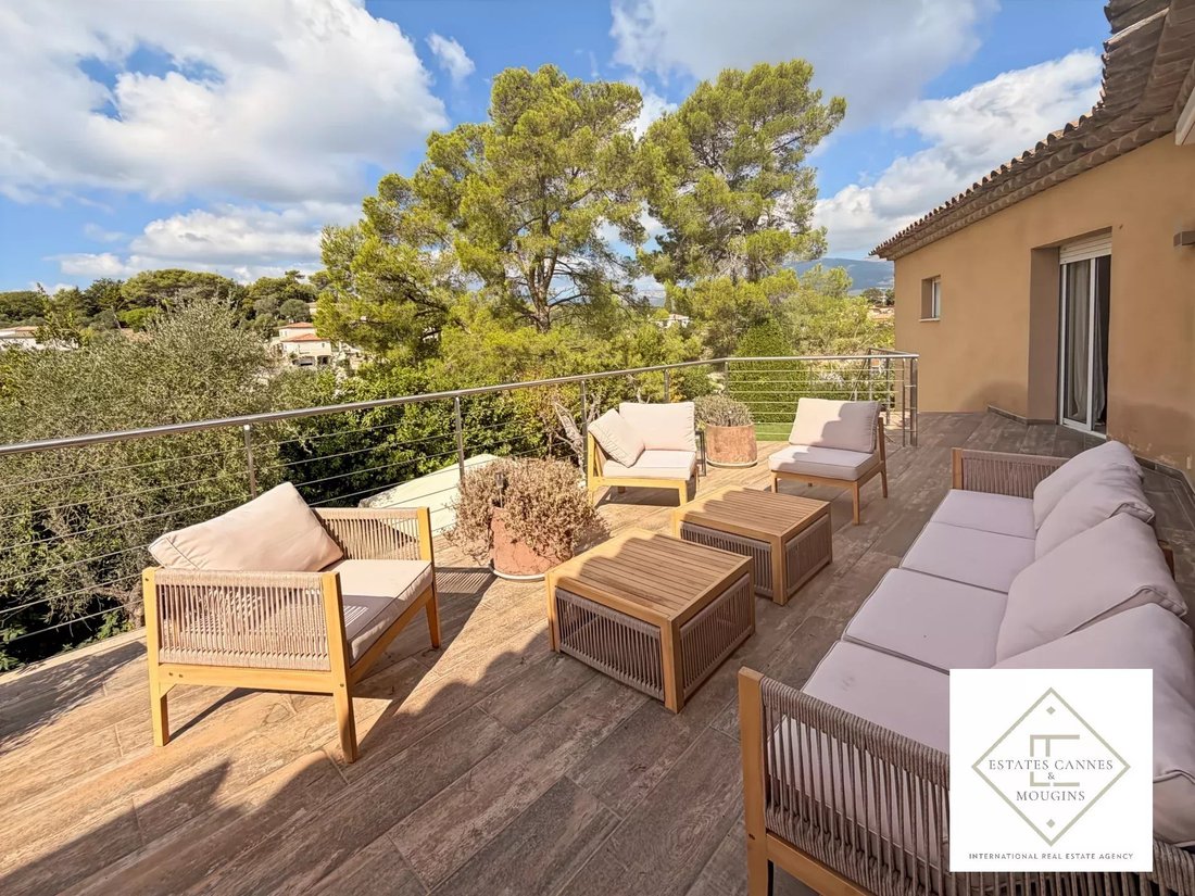 Villa in Sud, Roquefort-les-Pins, France 1 - 18930685