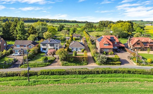Bungalow in Ropley, England 1