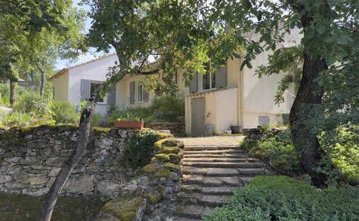 Maison à Rognes, Provence-Alpes-Côte d'Azur, France 1