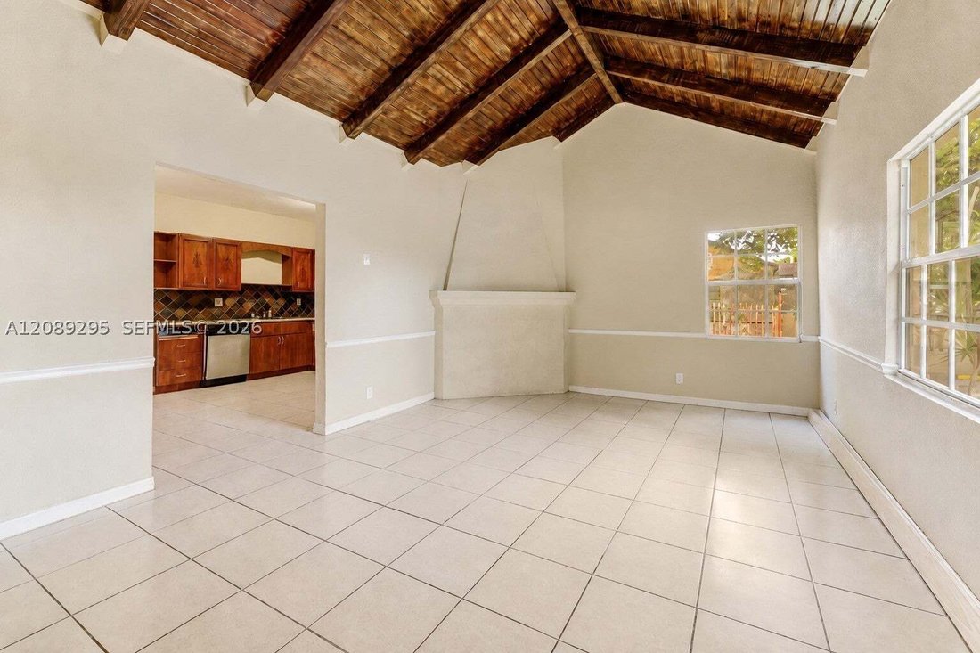 House in Miami, Florida, United States 3 - 18930488