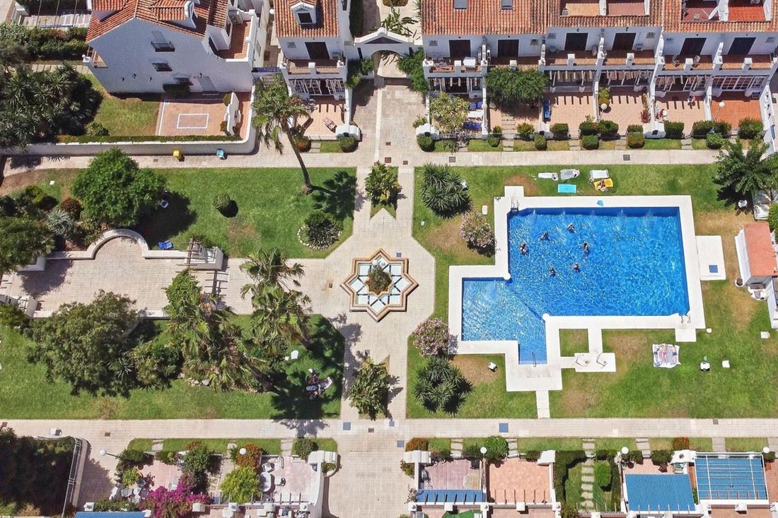 Townhouse in Fuengirola, Andalusia, Spain 4 - 18930760