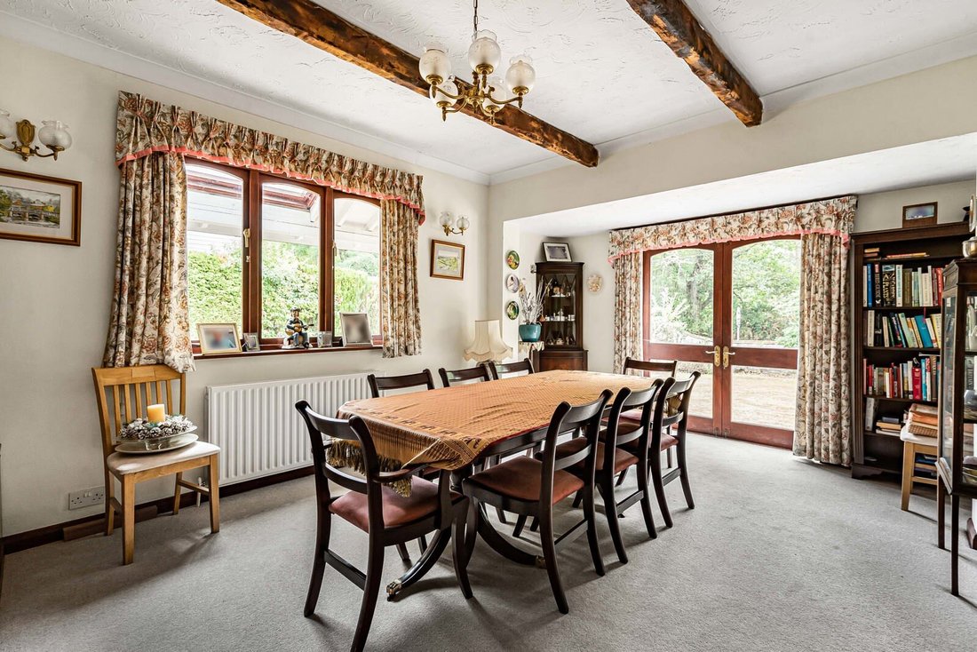 House in Lower Bourne, England 5 - 18930855