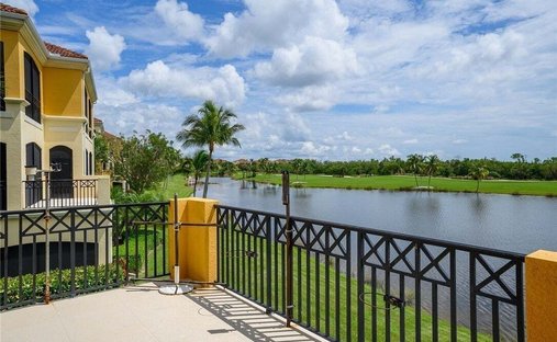Condo in Naples, Florida, United States 1