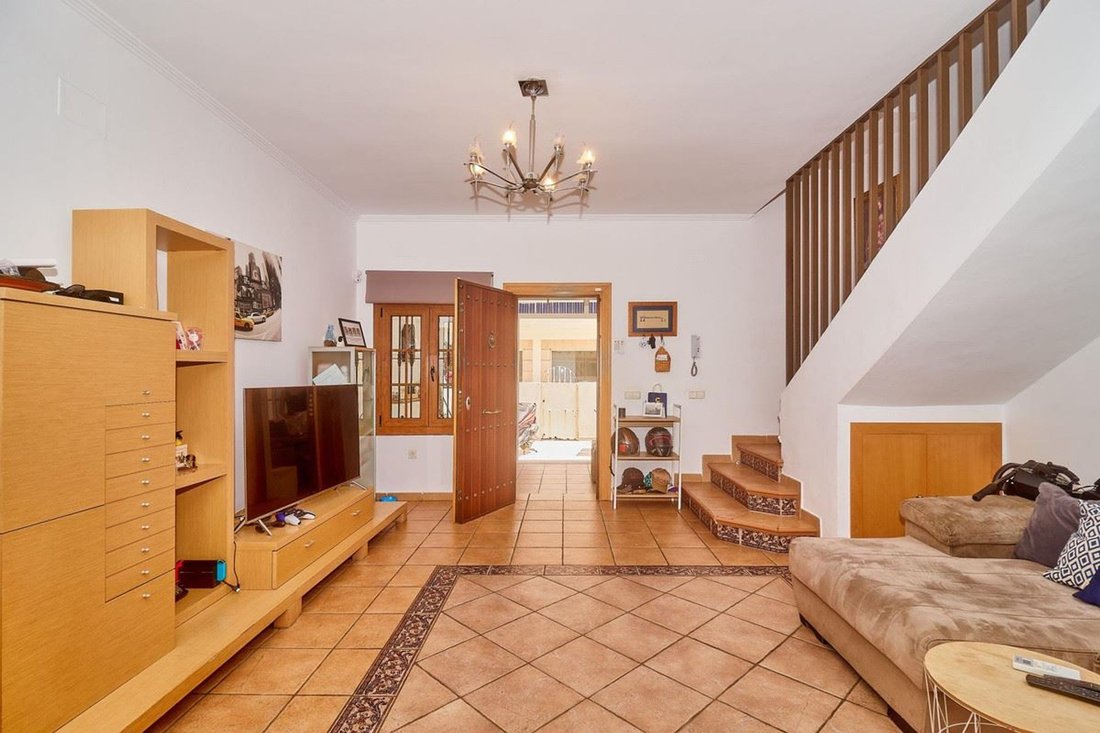 Townhouse in Fuengirola, Andalusia, Spain 2 - 18930760