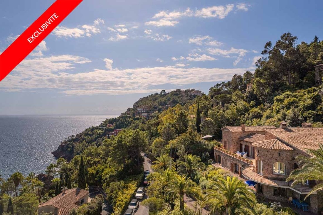 House in Théoule-sur-Mer, Provence-Alpes-Côte d'Azur, France 1 - 18931738