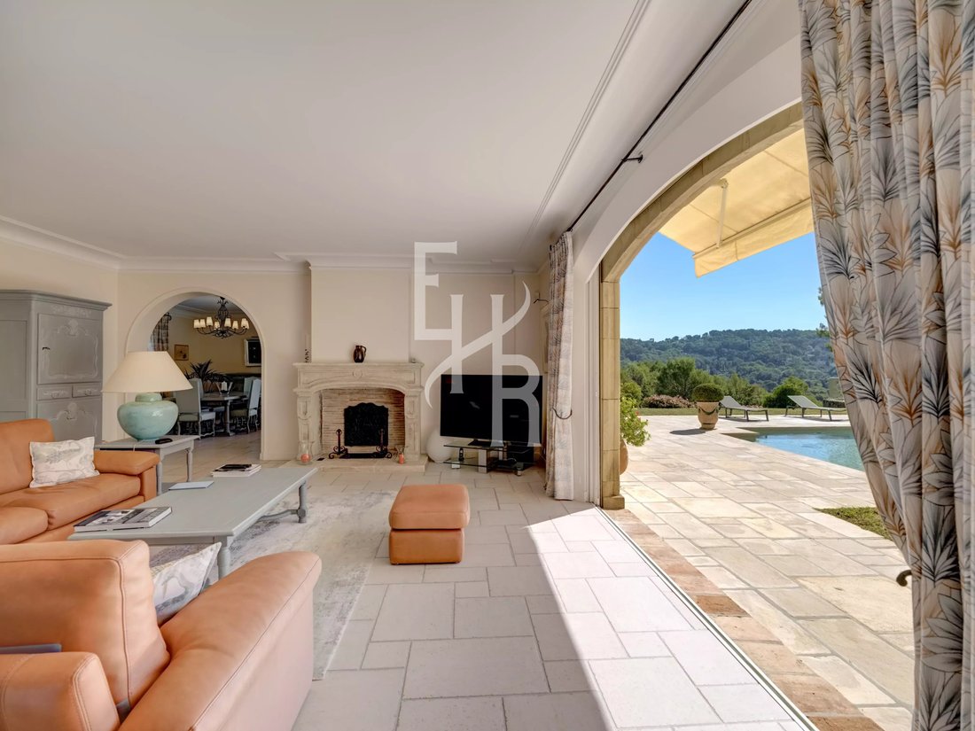 Villa in Mougins, Provence-Alpes-Côte d'Azur, France 5 - 18931404