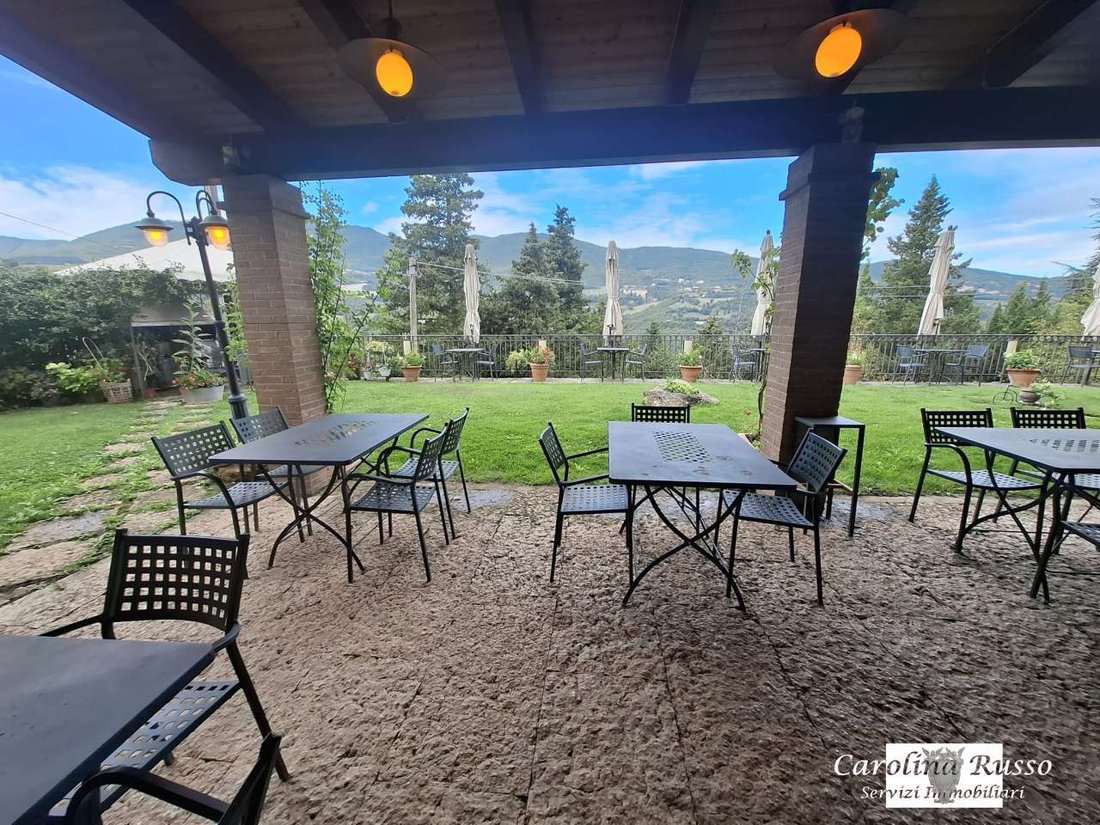 Estate in Sellano, Umbria, Italy 3 - 18931049