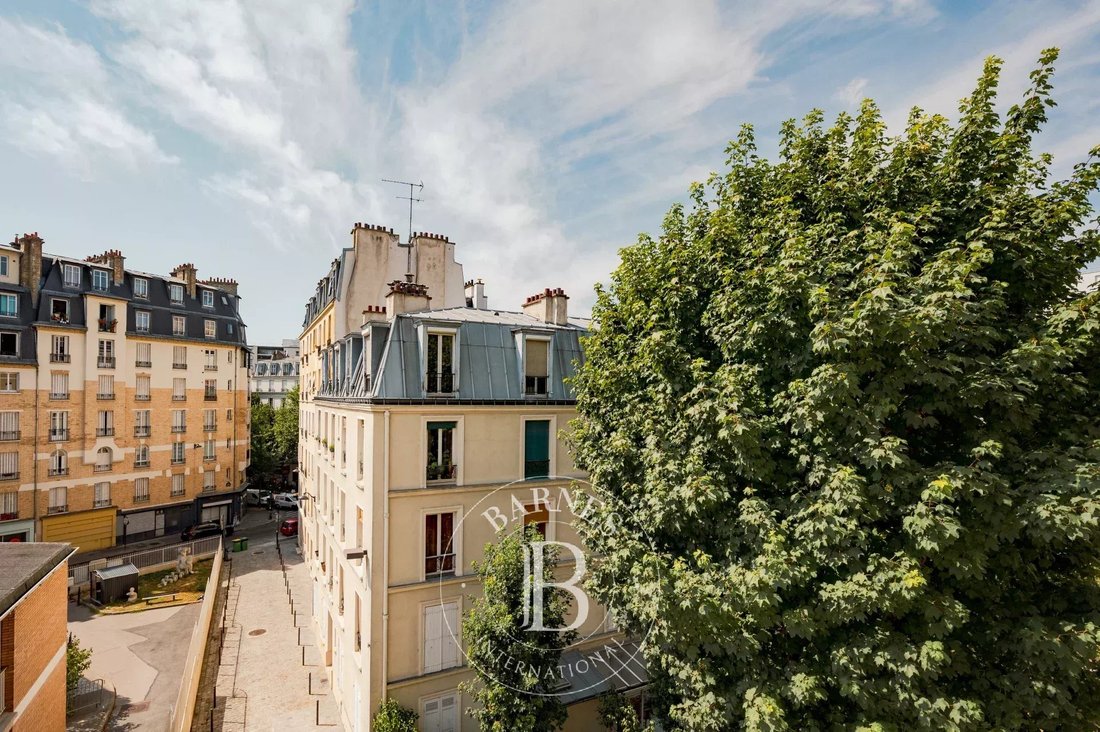 Apartment in Grandes Carrières-Clichy, Paris 18e Arrondissement, Paris 2 - 18930669