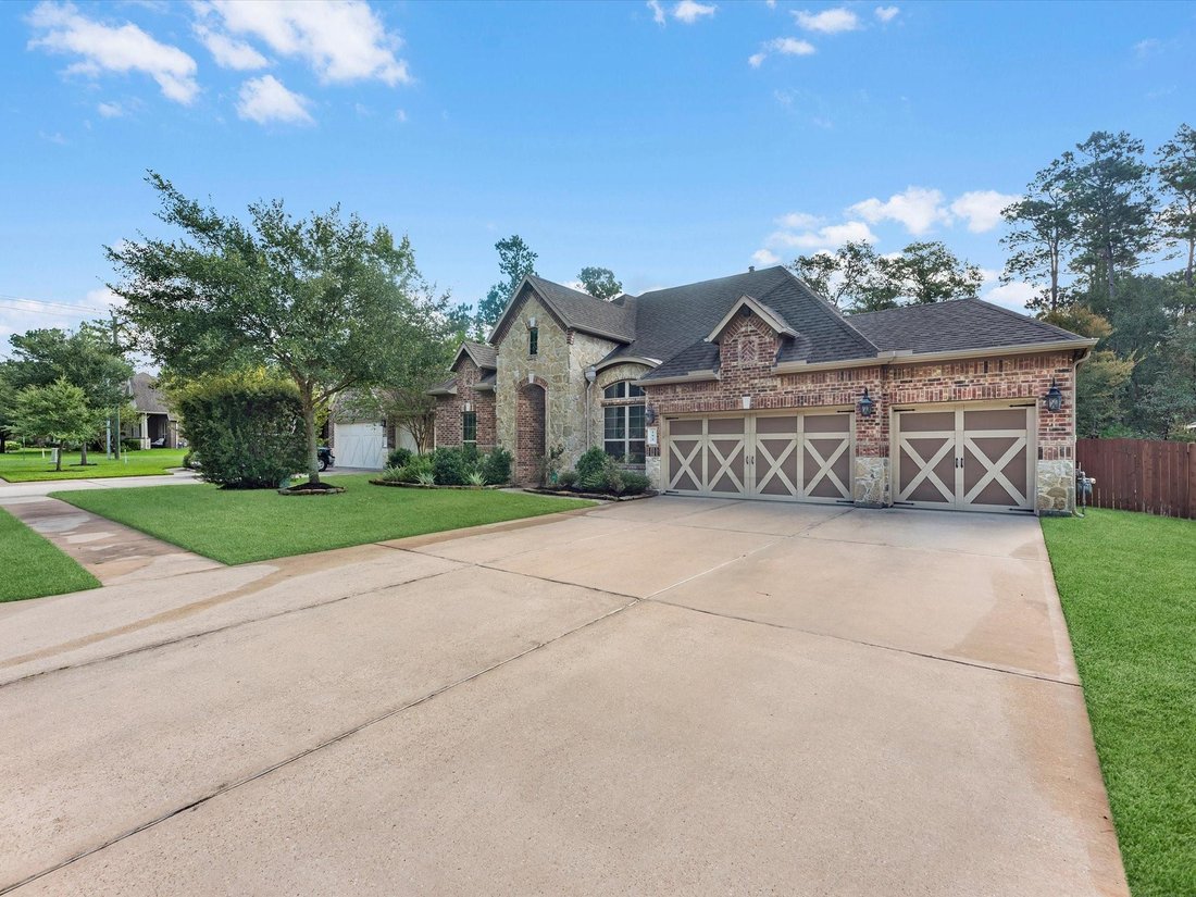 House in Conroe, Texas, United States 3 - 18931221