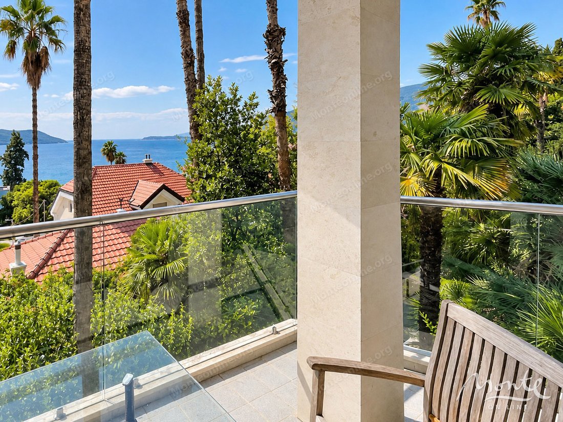 Villa in Herceg Novi, Herceg Novi Municipality, Montenegro 3 - 18930268