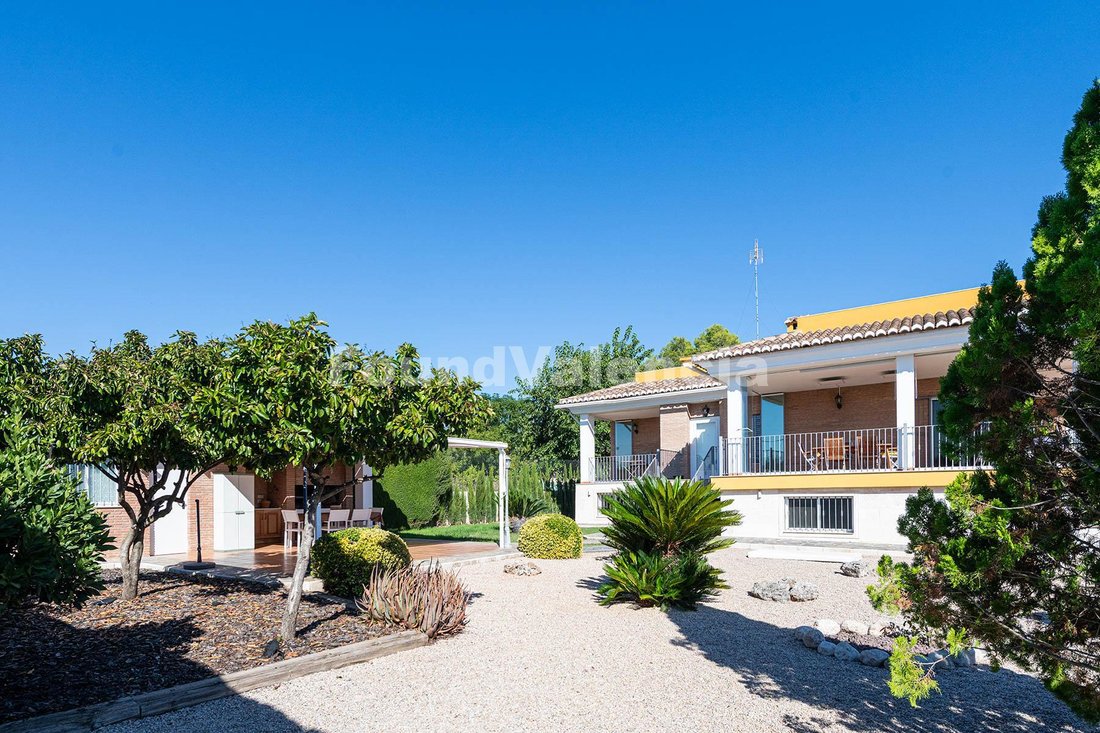 Villa in Godelleta, Valencian Community, Spain 4 - 18930290
