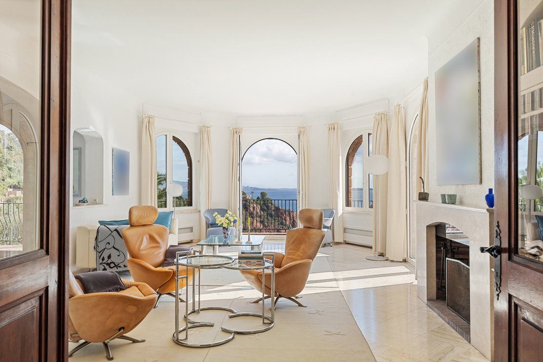 House in Théoule-sur-Mer, Provence-Alpes-Côte d'Azur, France 2 - 18931738