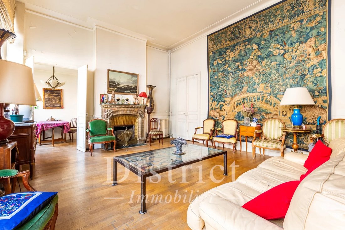 Apartment in Gros Caillou, Paris 7e Arrondissement, Paris 3 - 18930898