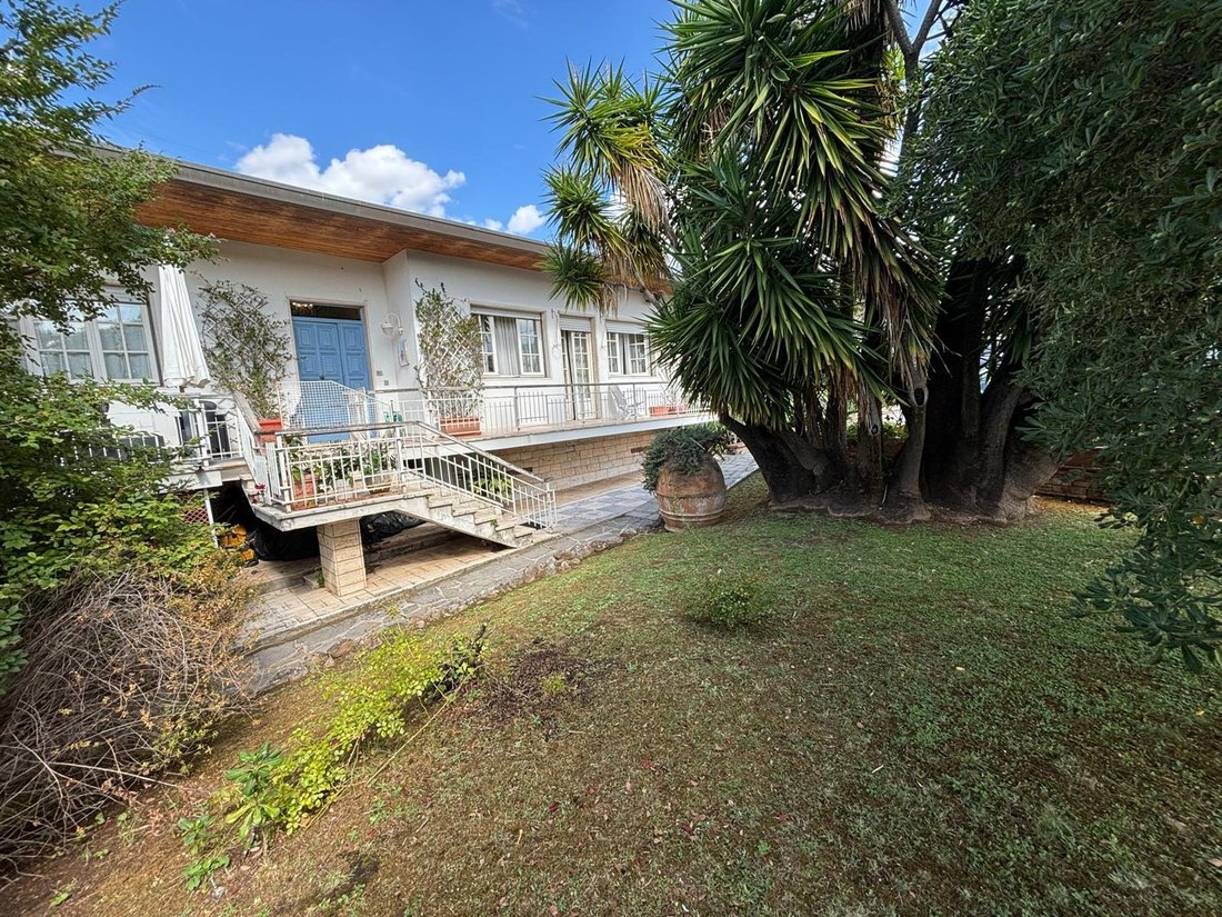 House in Centro, Massa, Italy 4 - 18930953