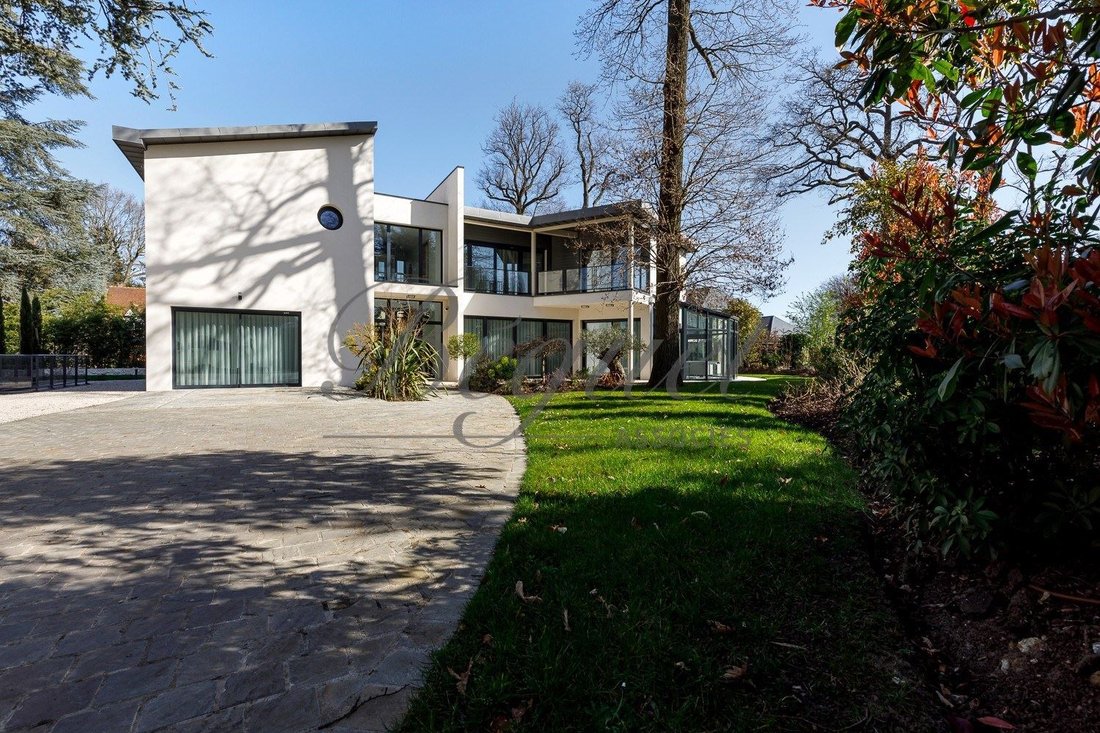 House in Plateau Thery-Centre Ancien, Vaucresson, France 2 - 18930739