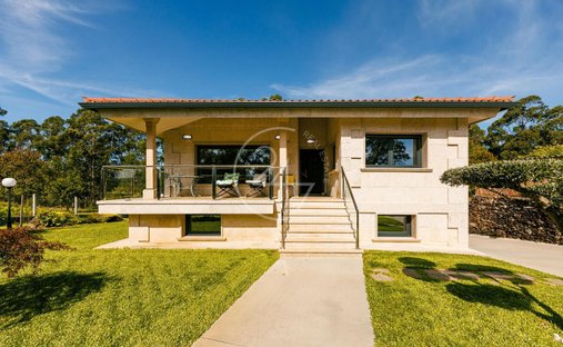 Villa in O Rosal (District), O Rosal, Spain 1