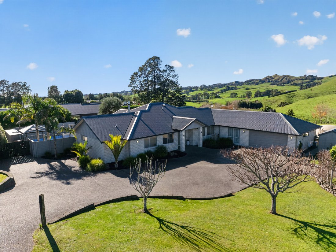 House in Oropi, Bay of Plenty, New Zealand 1 - 18935721