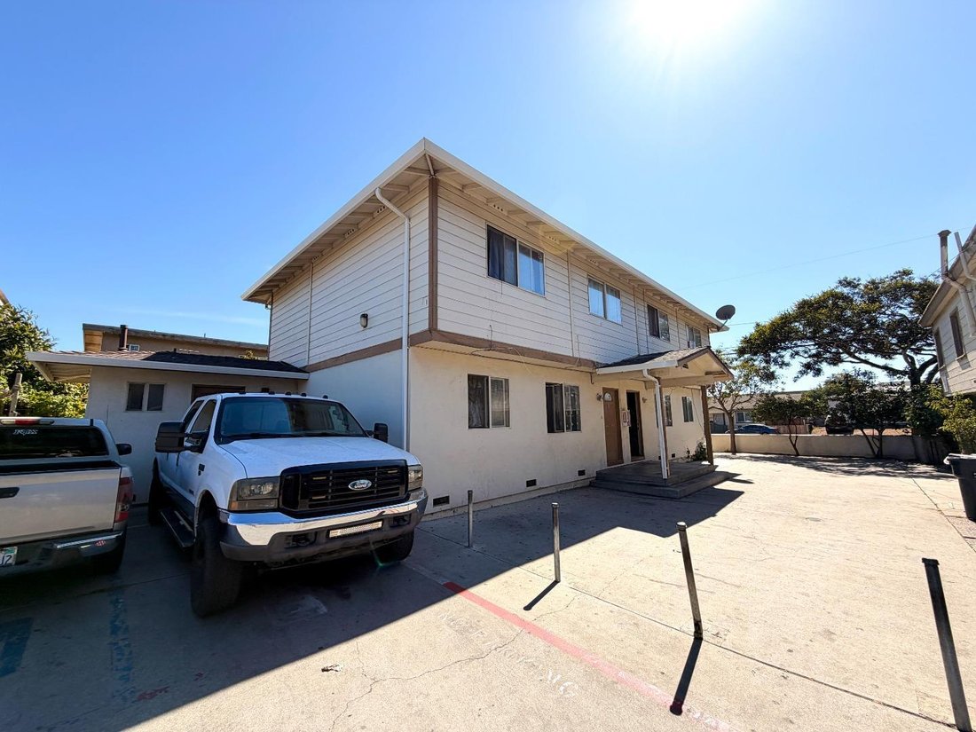 Salinas, California, United States 3 - 18933940
