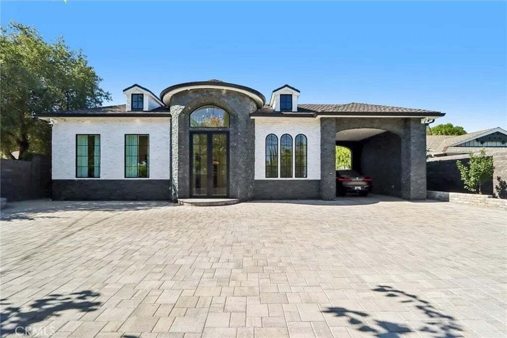 House in Los Angeles, California, United States 2 - 18934757